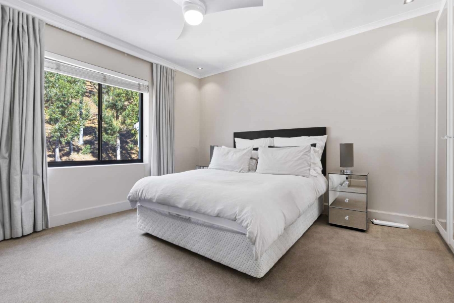 3 Bedroom Property for Sale in Fresnaye Western Cape